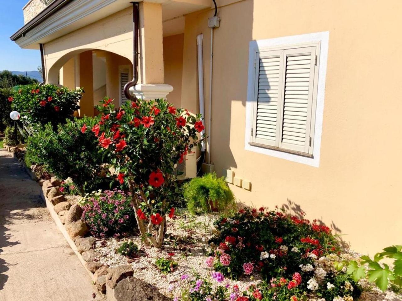 Casa Dolce Hibiscus Apartment Olbia Exterior photo